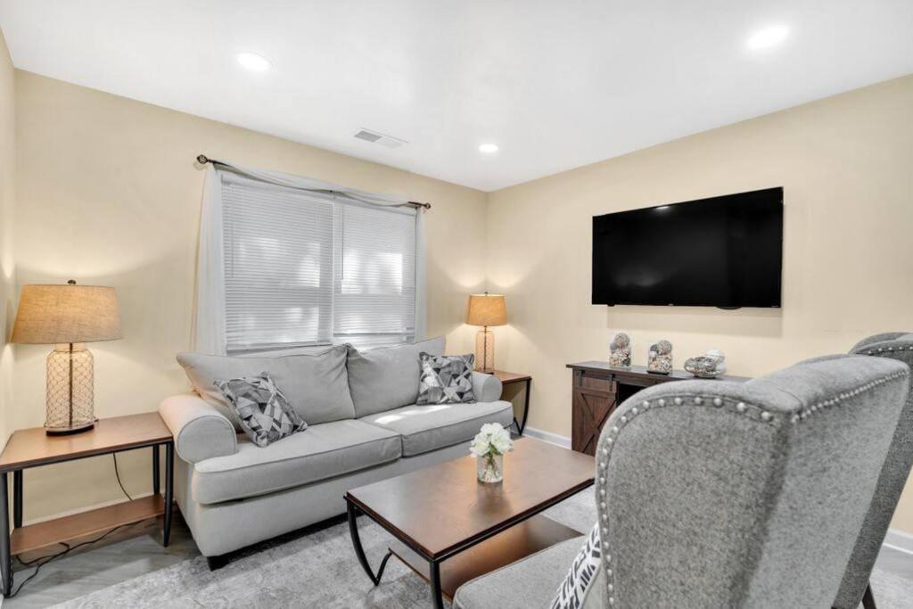Cozy 2 Bedroom Pineville-Matthews Duplex Sleeps 8 Charlotte Extérieur photo